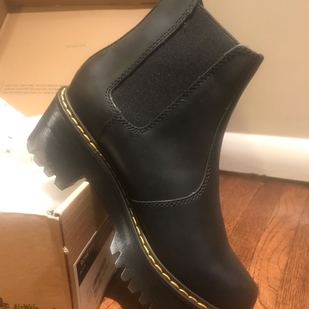 Dr Marten Rometty Black boots- sold out online!